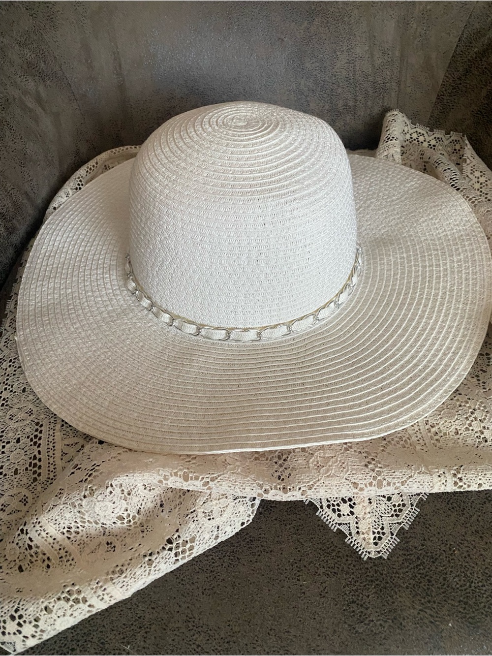 Women’s Wide Brim Sun Hat - White